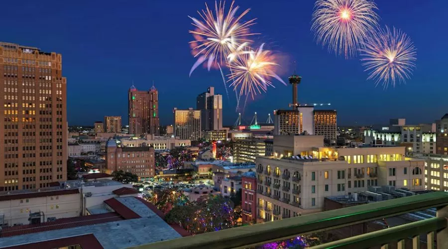 Best Hotels for 4th of July Fireworks Views