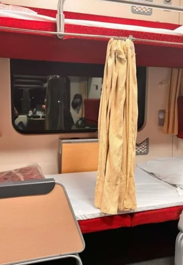 2nd-class-Cabins-on-the-sleeper