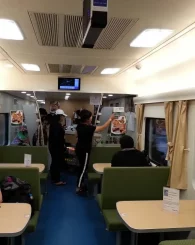 Restaurant-car-in-train-9