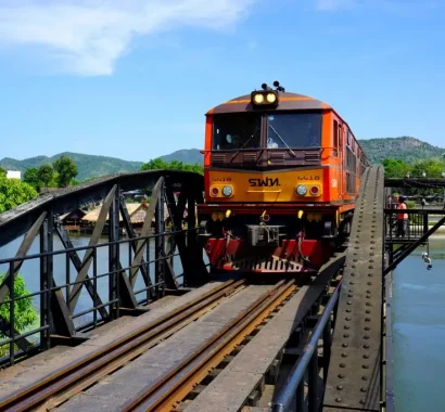 bangkok-to-chiang-mai-train-1024