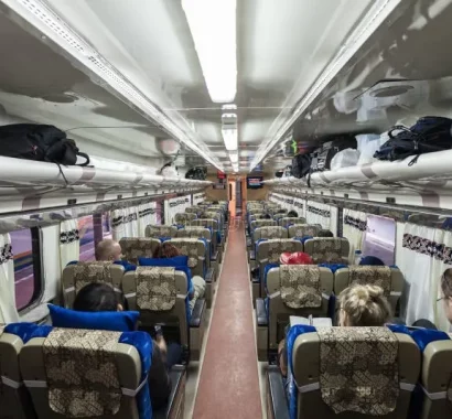 indonesian-train-interior-yogyak