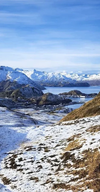 vertical-photo-mountain-view-una